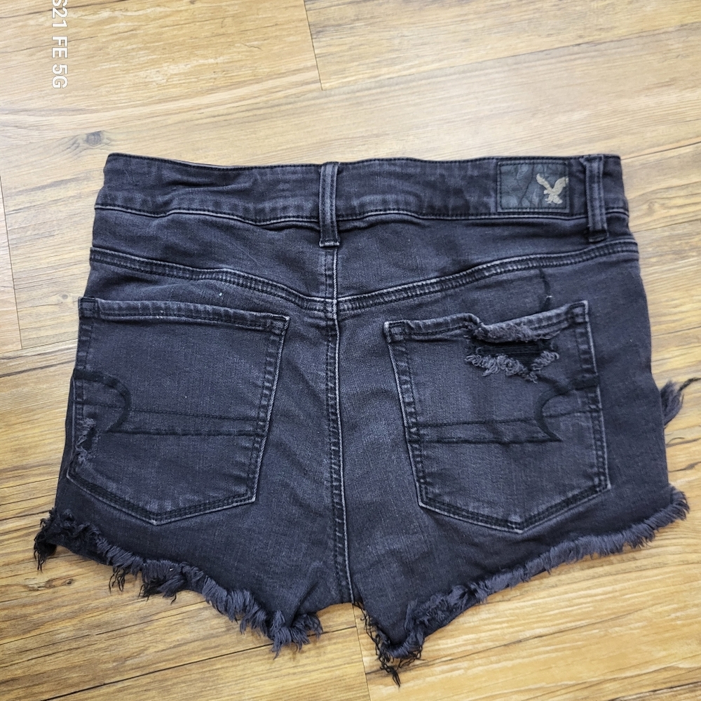 AEO Black Distressed Hi-Rise Shortie Short Size 8 - Picture 2 of 5